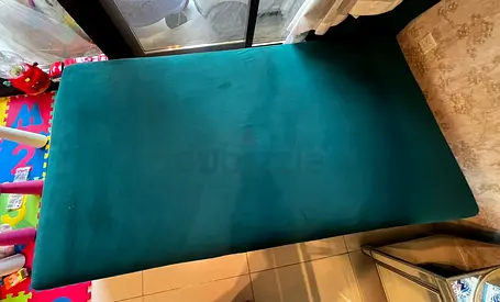 Single teal mattress / daybed mattress in good condition