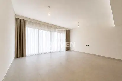 Corner Townhouse | Ready to Move in | Large Plot