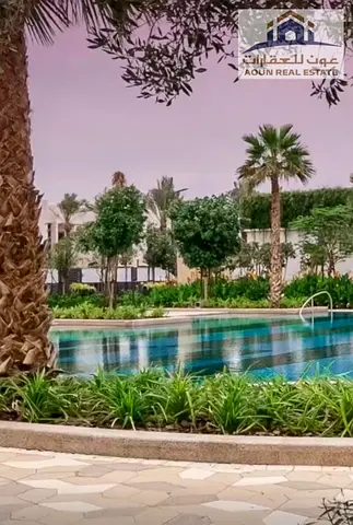فيلا فاخرة للإيجار | 4 غرف نوم + غرفة خادمة | حديقة ومسبح | 190,000 درهم