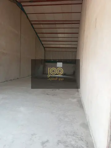 مستودع للإيجار 1400 قدم في عجمان الصناعيه