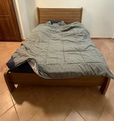 Wooden queen Bed (bed frame only) 160 x 200