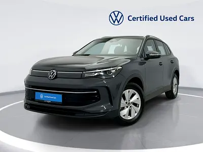 Tiguan Life with Rear View Camera 1.4L | Apple CarPlay & Android Auto | Everyday Comfort | Park Assi