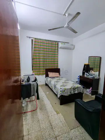 Executive bachelor room available near electra street Near Royal rose hotel