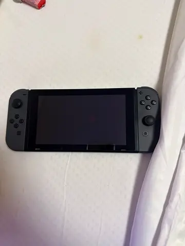 Nintendo Switch Console with Joy‑Con (Gray) - Good Condition