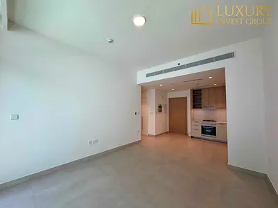 Exclusive | Stunning Unit | Vacant