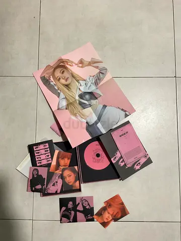 BLACKPINK - BORN PINK Deluxe Album (CD + Photocards)