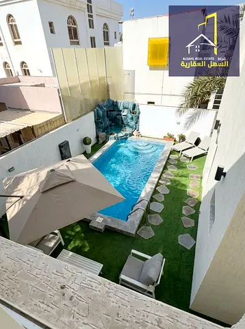 Spacious upper floor above the villa with a large balcony and an open view of the garden at an incredible price.
