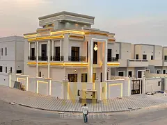 Classic corner villa featuring two floors plus a roof and 6 master bedrooms. Freehold ownership; the