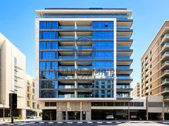High-Rise 1BR Apartment | Downtown Skyline View | Balcony Access