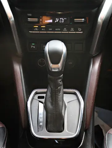 2024 Toyota URBAN CRUISER — миниатюра 11