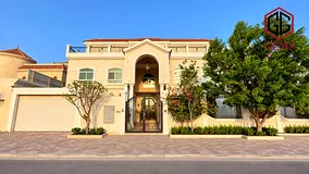 MODERN LUXURY | SERVANT BLOCK | SPACIOUS | GARDEN