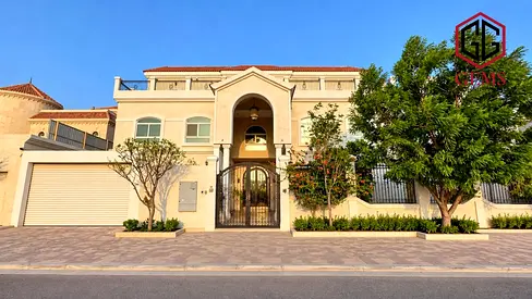 MODERN LUXURY | SERVANT BLOCK | SPACIOUS | GARDEN