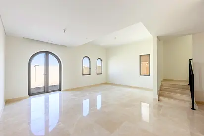 Beautifully Designed Villa with Private Backyard l Brand New l Kitchen Appliance Included