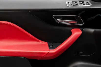2020 Jaguar F-PACE thumbnail 13