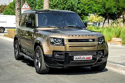 AED 5622/month | 2024 Land Rover Defender 110 HSE (P400) | GCC Specs | Ref#536329