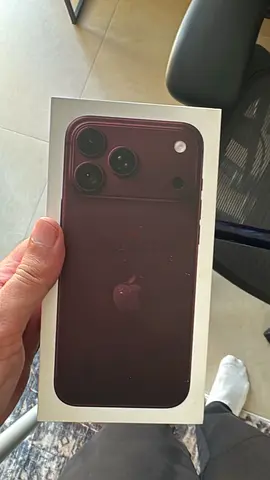 iPhone 18 Pro Max (Brand New) - Burgundy - 256GB