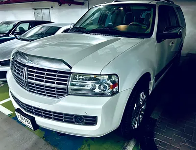 صورة 1 لـ 2014 Lincoln NAVIGATOR