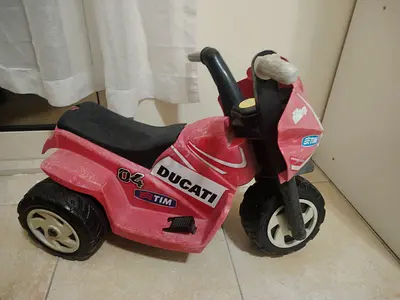 Toy motorcycle