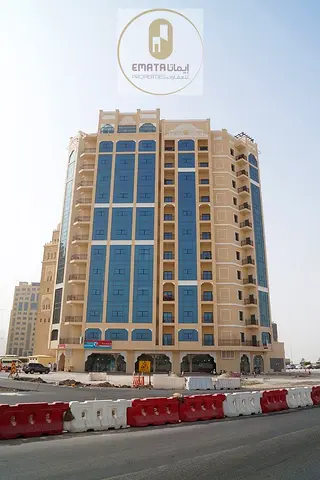 Spacious I Prime Location I Vacant