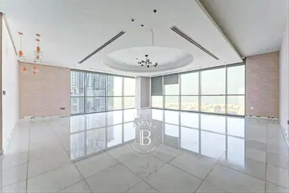Private Pool | Huge Terrace | Flexible Cheques