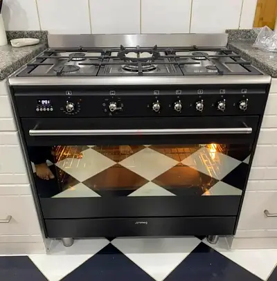Smeg Black Combination Stove/Oven 90cm
