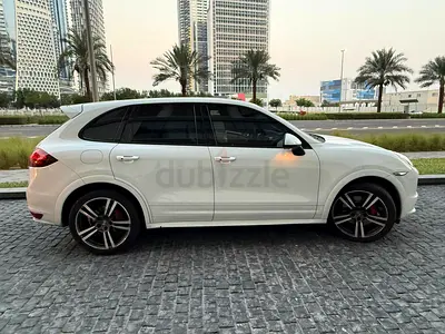 2014 Porsche Cayenne GTS GCC Specs in Excellent Condition