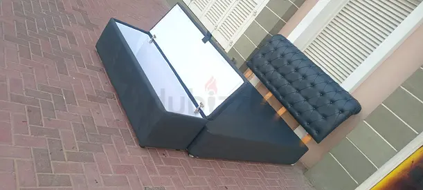 King size bed with storage bench is ready for sell