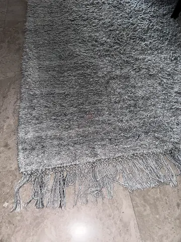 THE One Hand-Knotted Rug, Grey (200 × 300 cm)