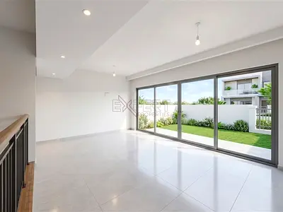 Spacious Family Villa | Well-Maintained | Vacant