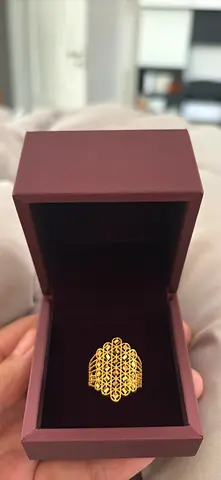 Gold ring 2.48 grams 21k