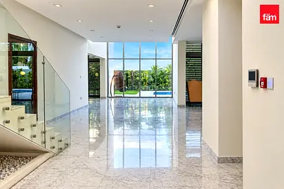 Contemporary Elegant Villa | Large Plot | Vacant