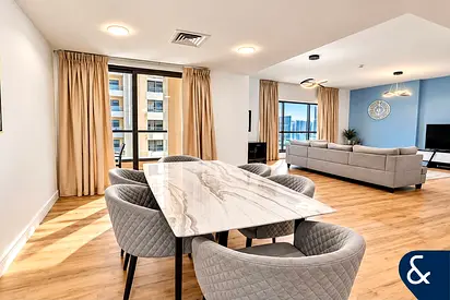 Upgraded | Vacant | Large layout