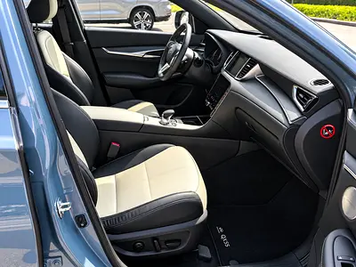 صورة 5 لـ 2023 Infiniti QX55