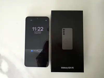 Samsung S24FE 256gb TDRA
