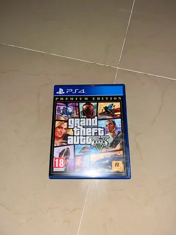 GTA 5 , PS4 edition clean condition , قراند ٥