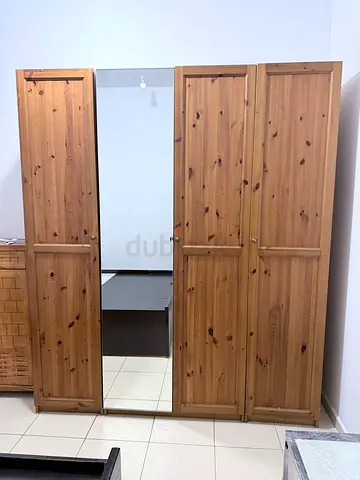 This 4 door cabinet is ready for sell