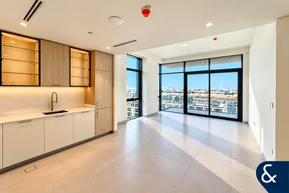 High Floor | Built-in Appliances | End Unit