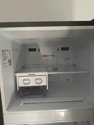 LG Refrigerator (Multi Air Flow) - Interior with Ice Maker, Good Condition