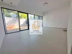 Luxurious 2 Bedrooms Townhouse Villa || With Maid Room || 4 Washrooms ||