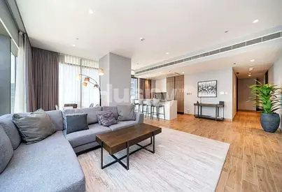 Mid Floor | Corner Unit | Vacant