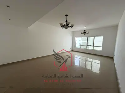 غرفتين وصاله في المجاز3 مع غرفة خادمه وجيم ومسبح مجاني  موقع مميز وحيوي قريب من كل الخدمات مثل المقاهي والمتاجر وقريب من مخرج دبي