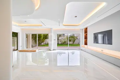 Ultra-Luxury | Upgraded | Brand New | Vacant