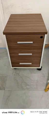 File cabinet drawer unit on wheels -