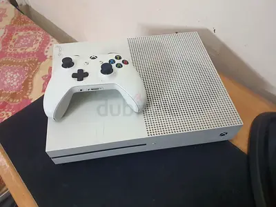White Xbox One S console with wireless controller - good condition