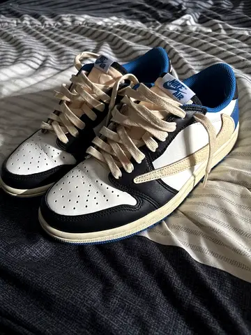 Air Jordan 1 Low x Travis Scott x Fragment