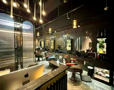 Boulevard-Facing Retail | Great Investment