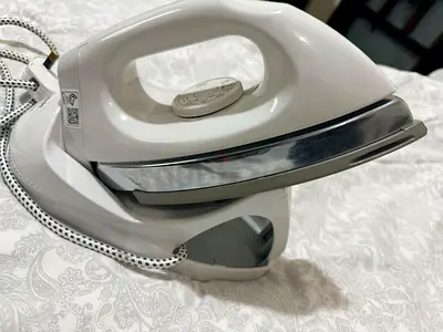 Panasonic Heavy Wireless Iron