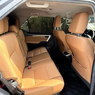 2017 Toyota FORTUNER — миниатюра 11