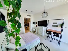 Furnished Studio at High Floor available for Rent