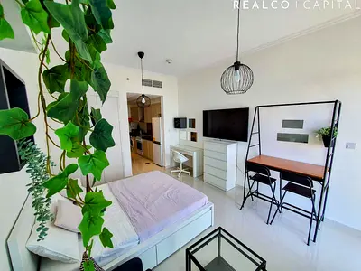 Furnished Studio at High Floor available for Rent